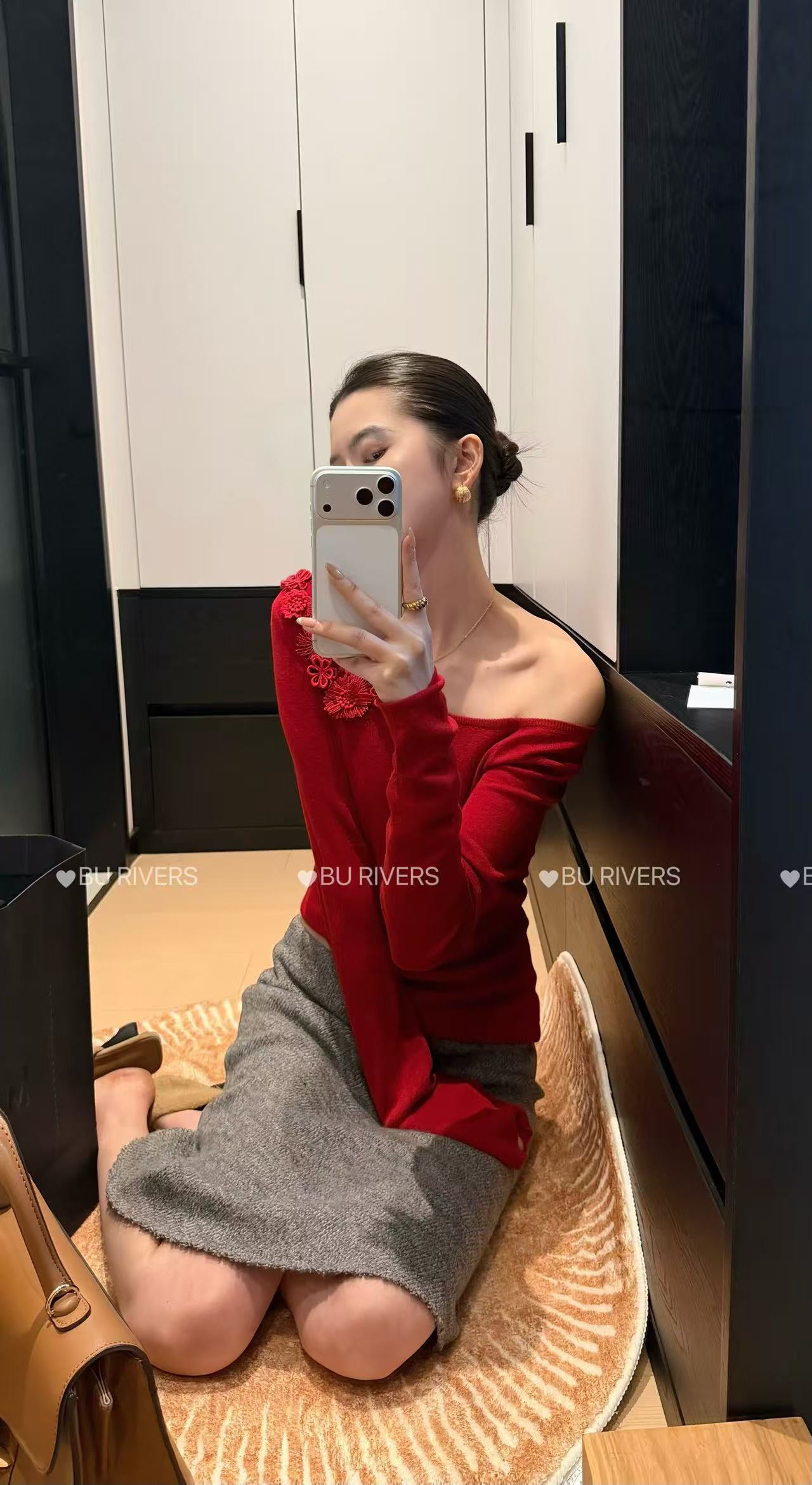 BU RIVERS 2026 Spring Luxury One-Shoulder 3D Embroidery Wool Blend Knit Top