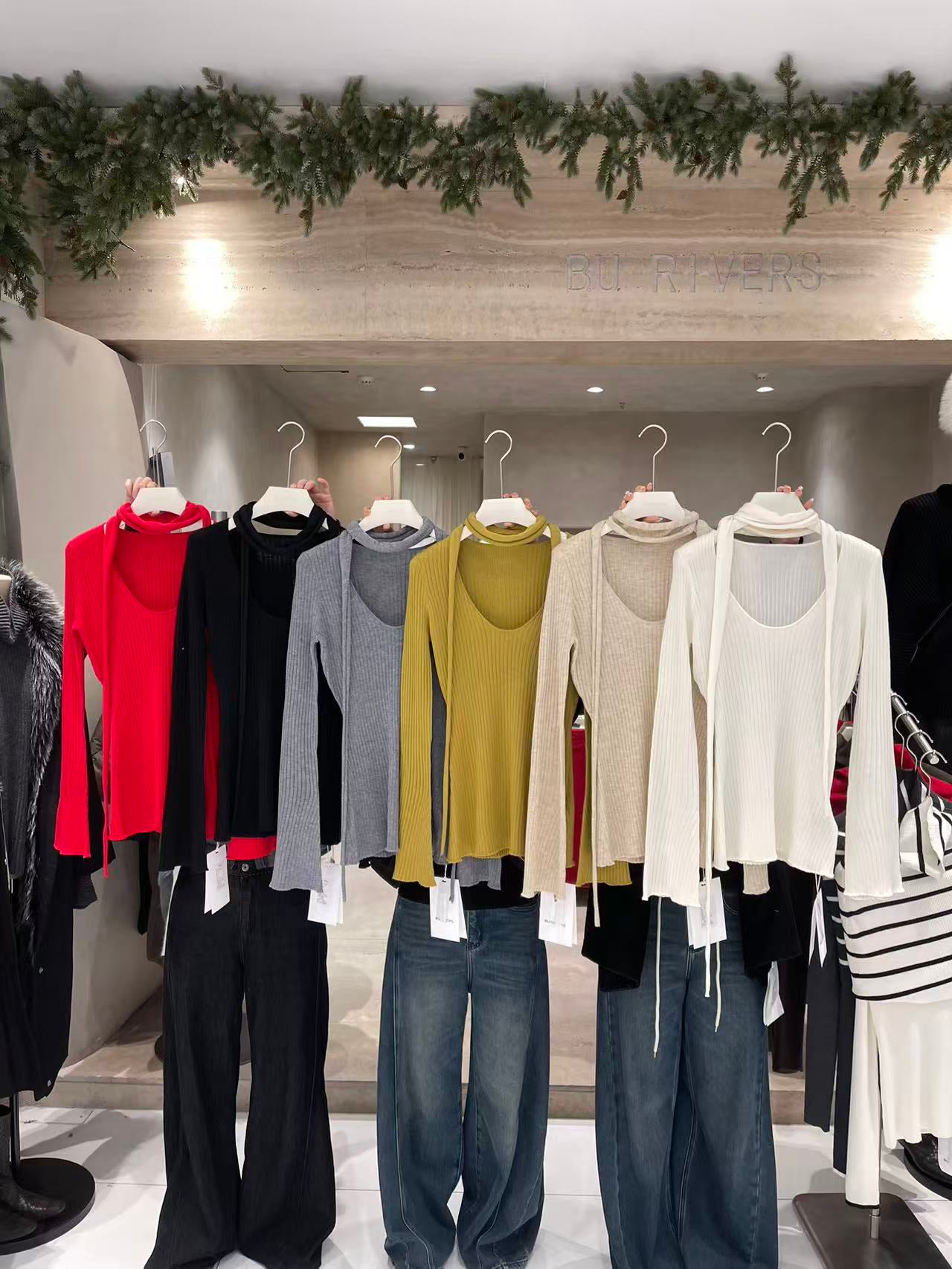 BU RIVERS 2026 Early Spring Elegant U-Neck Wool Blend Slimming Knit Sweater with Ribbon