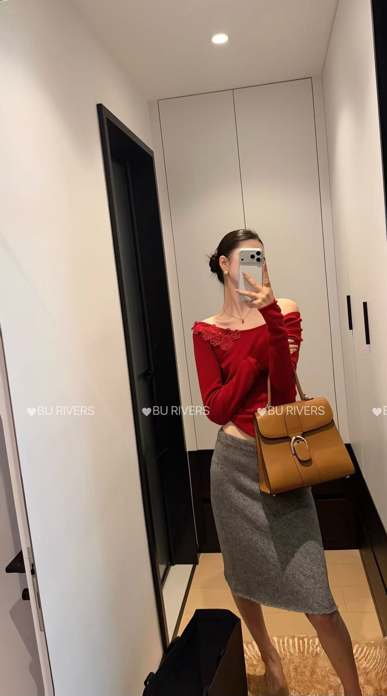 BU RIVERS 2026 Spring Luxury One-Shoulder 3D Embroidery Wool Blend Knit Top