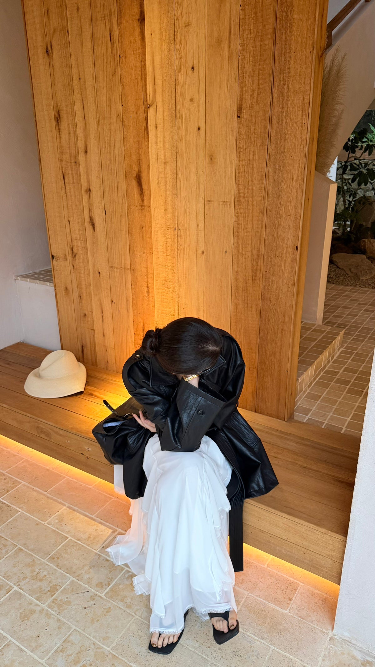 BU RIVERS 2026 Early Spring Collection Elegant Mid-Length Protein Leather Blazer with Belt